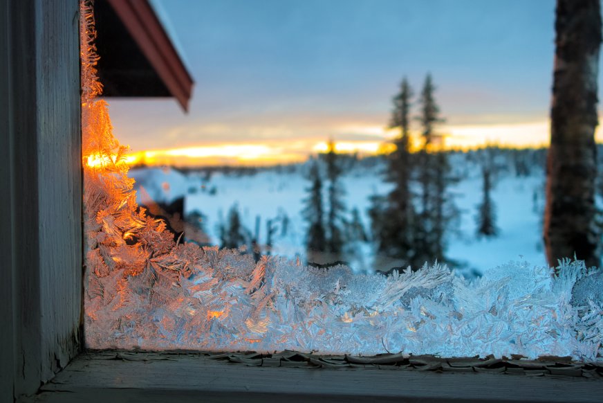 Kyla och låga temperaturer innebär påfrestningar för våra byggnader. 