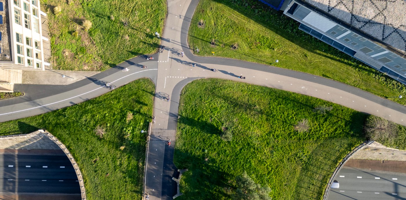 Sverige står inför utmaningarna att uppfylla klimatmålen för 2045 och samtidigt hantera det omfattande renoveringsbehovet av landets fastigheter. 